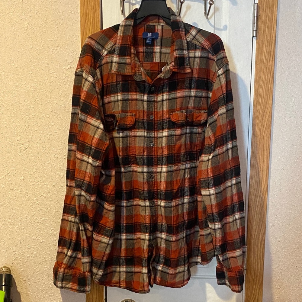 L.L. Bean Men's Red and Black Plaid Shirt